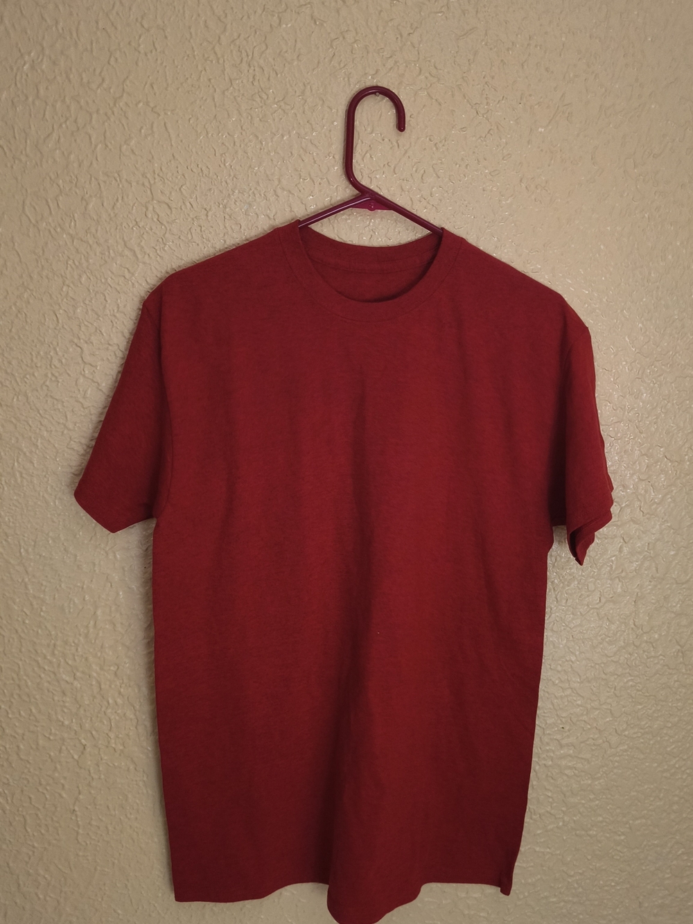 Men's Essential Short Sleeve Crew Tee in Burgundy